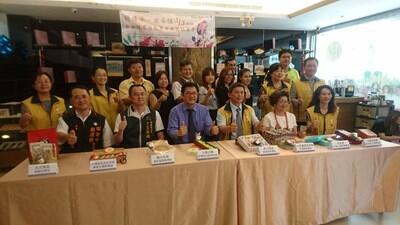 中市自由路商圈攜手在地業者 特色糕餅禮盒歡慶母親節