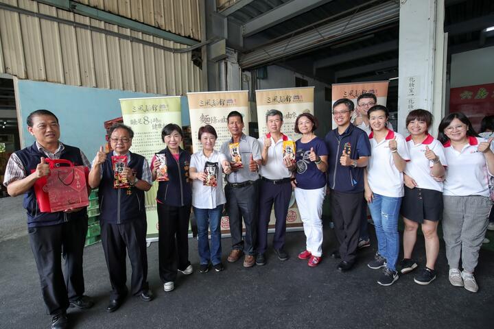 三风制面运用大雅小麦研发创意面食-卢市长赞好的面就是不一样