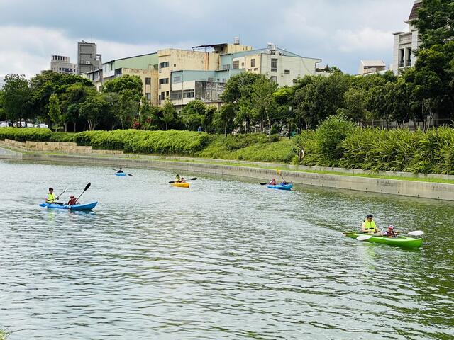 中市獨木舟體驗營登場