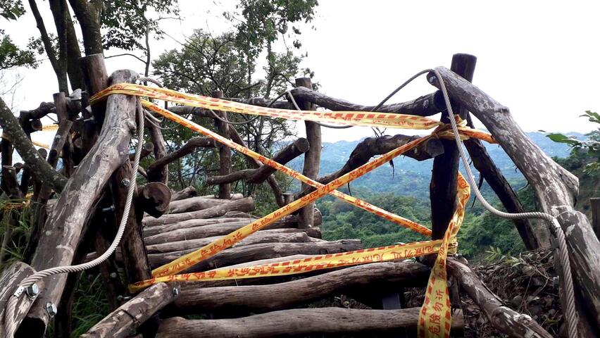 3号步道边坡严重崩塌