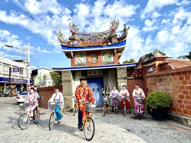 台中市雾峰区公所行销观光有一套-以穿古装骑youbike的车队-介绍漫游林家花园-乾溪自