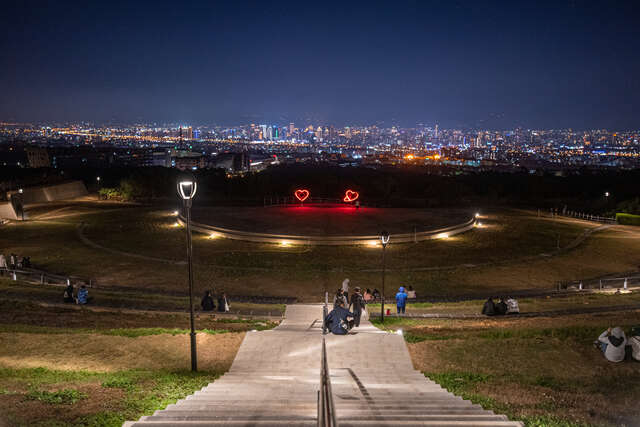 望高寮浪漫夜景