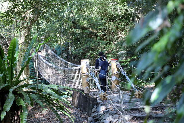雪山坑登山步道-繩索橋_0