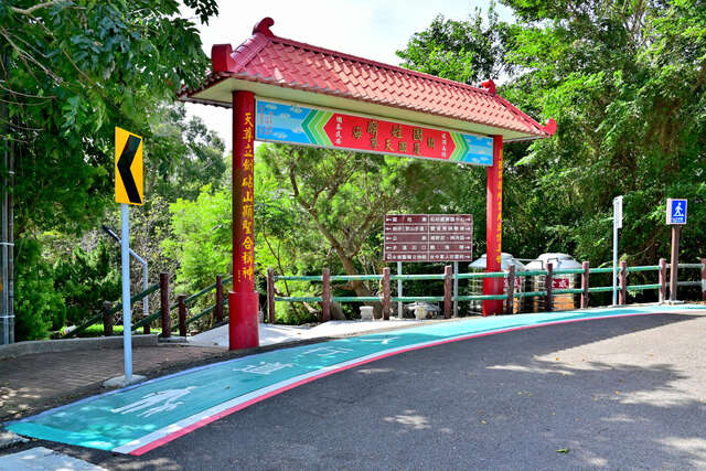 成功路-人行标线