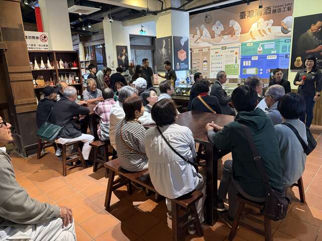 6參訪霧峰農會酒莊