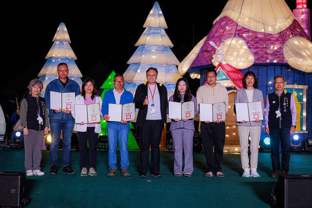 今年燈會由各企業攜手打造璀璨燈海