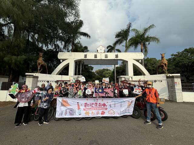 馬來西亞穆斯林旅客參訪后里馬場