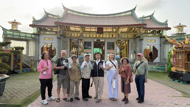 德國訪團至彰化台明將台灣玻璃館參觀玻璃媽祖廟