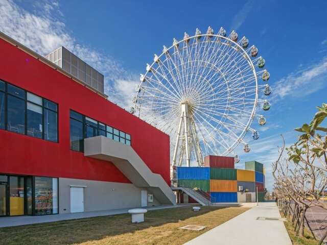 台中港三井outlet結合海洋旅遊-時尚購物及休閒娛樂-是台中海線度假購物的熱門去處