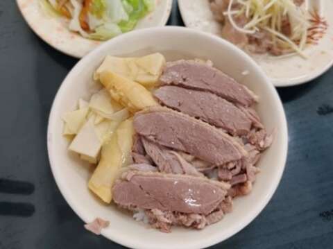 禾冠宏传统鹅肉店