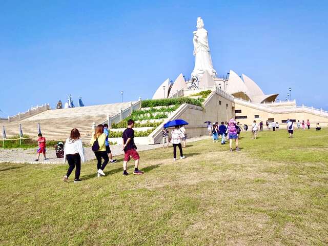 大安港妈祖文化园区 周末人潮满满