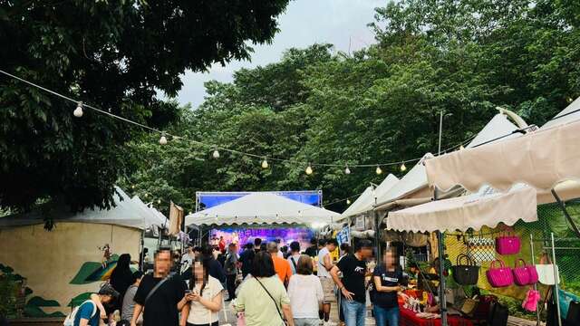来谷关泡好汤再逛部落市集-感受在地原民风情