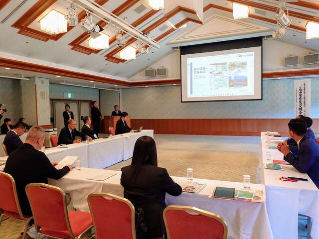 罗理事长於意见交换会行销台中四大温泉区特色