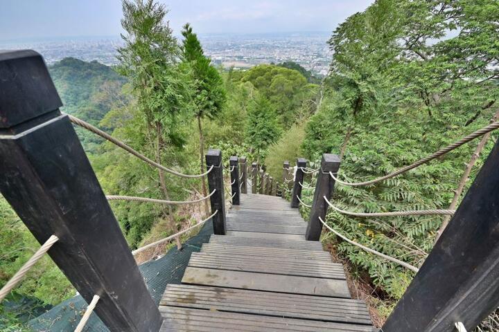 Xintian Hiking Trail