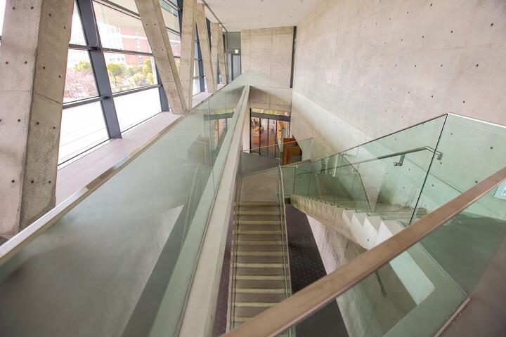 亞洲大學現代美術館-樓梯