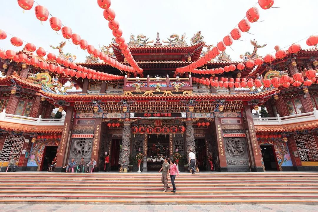 不只求平安!台中三间「求职必拜」超强圣地,带着你的履历去请神明加持吧!