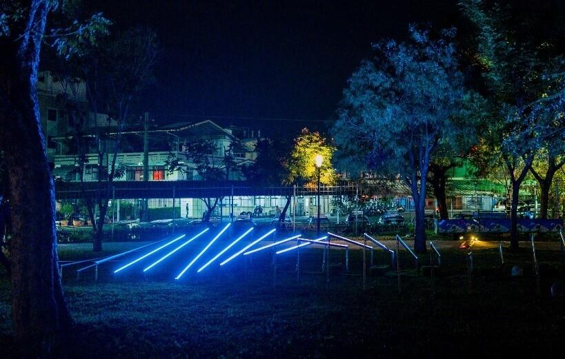 여사(베틀위의 북처럼)