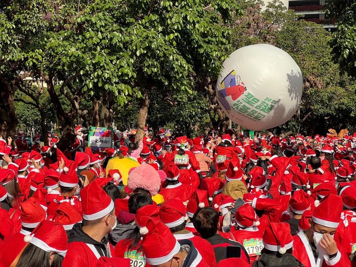 ＼奔向歡樂的 #聖誕烙跑日 ，你來了嗎？／