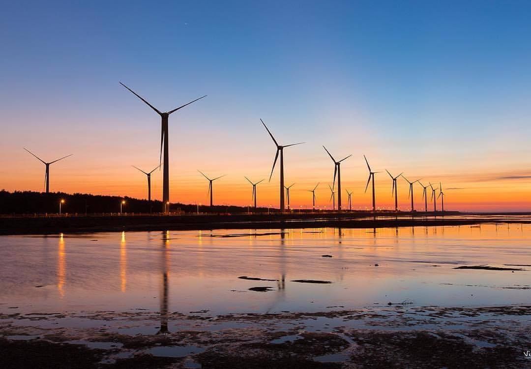 毕业季到来，穿上学士袍到台中景点留下最美好的青春纪念