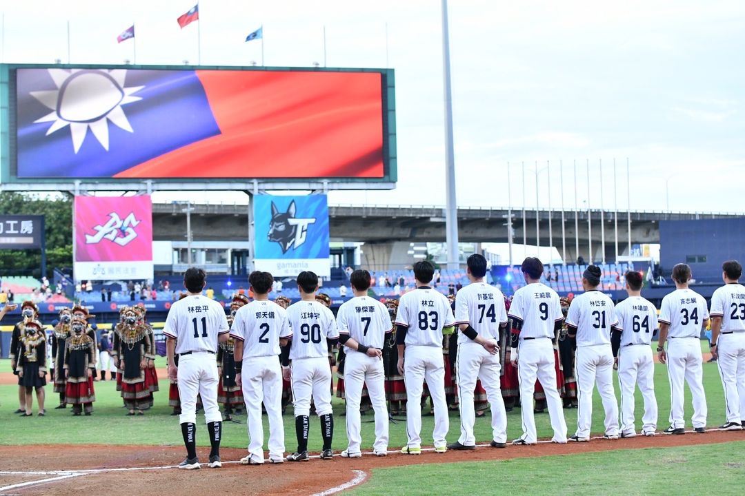＼众星云集！朝圣中职明星赛顺游 #台中景点／