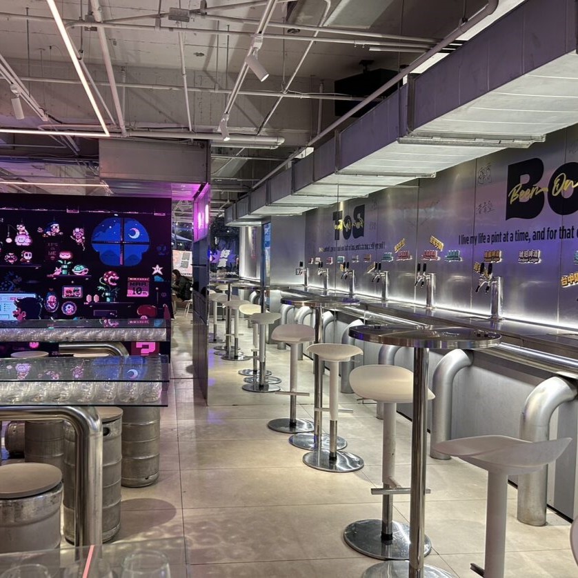 延續爵士音樂節的輕鬆氛圍，讓我們繼續微醺感受台中的夜！