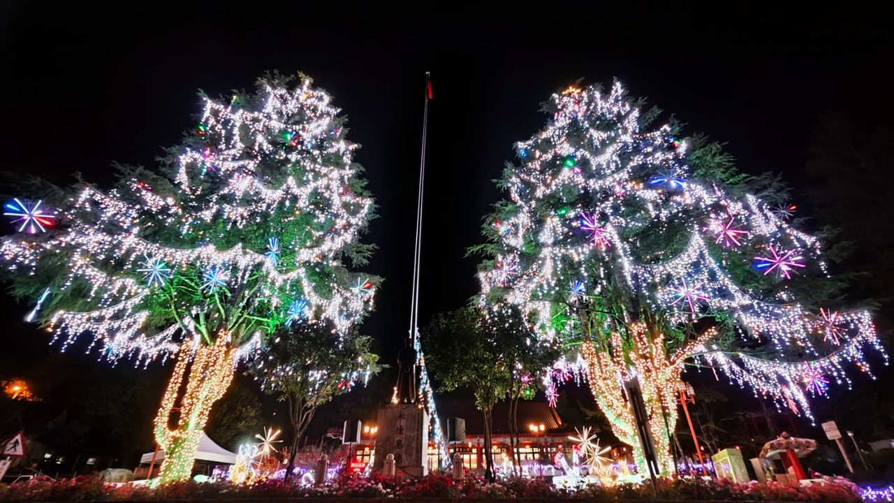 ＼雲端上的耶誕樹！梨山谷關 #山谷燈光節 登場／