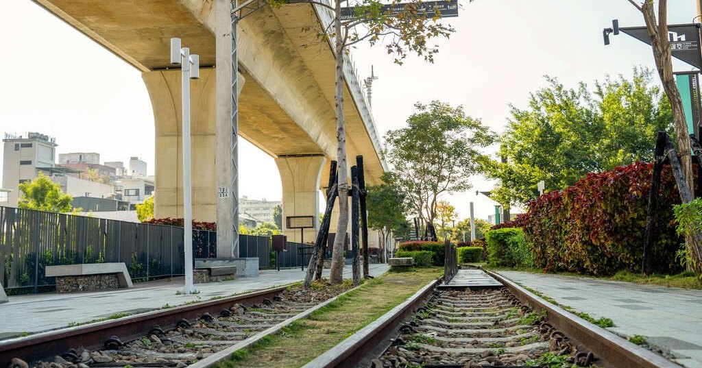 走過綠蔭步道、體驗市場新風貌與一雙溫暖的手，假日這樣過剛剛好🩵