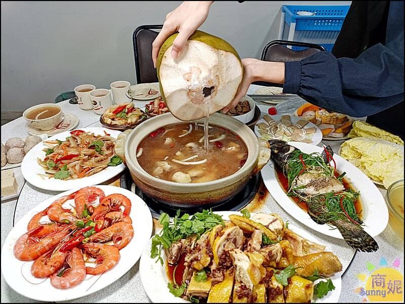 🌴椰香泰风味｜台中这3间椰子系餐厅带你秒飞曼谷✈️