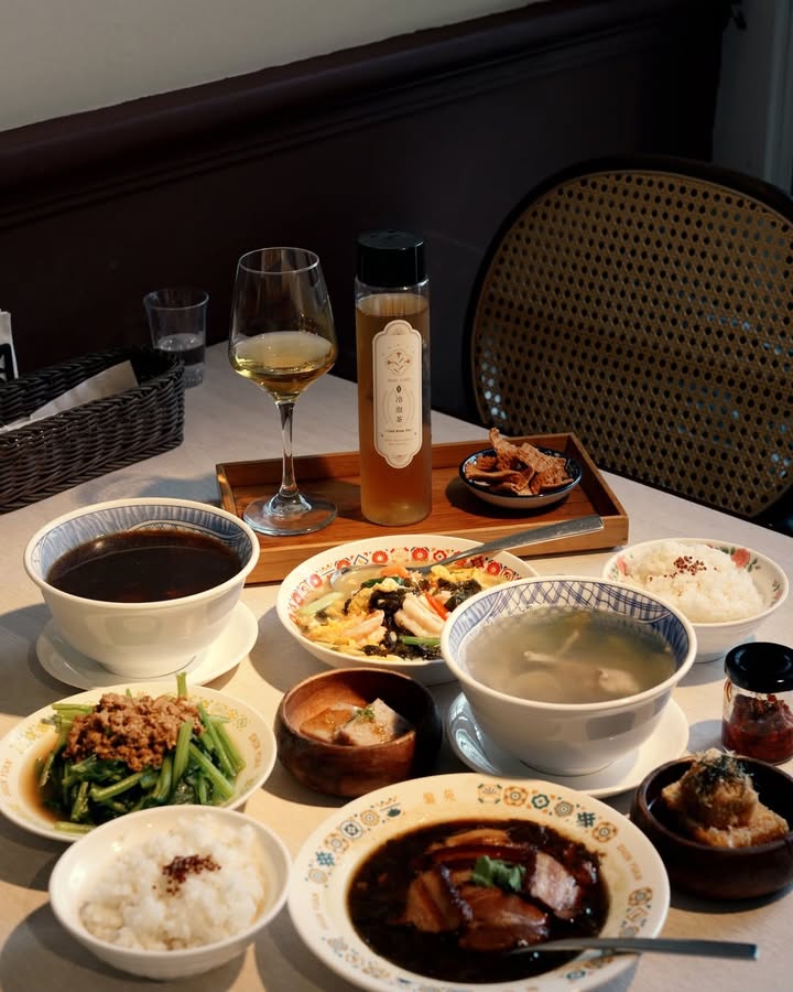 \ 台中的晚秋餐桌，用一桌美味收起11月的故事🍂 /