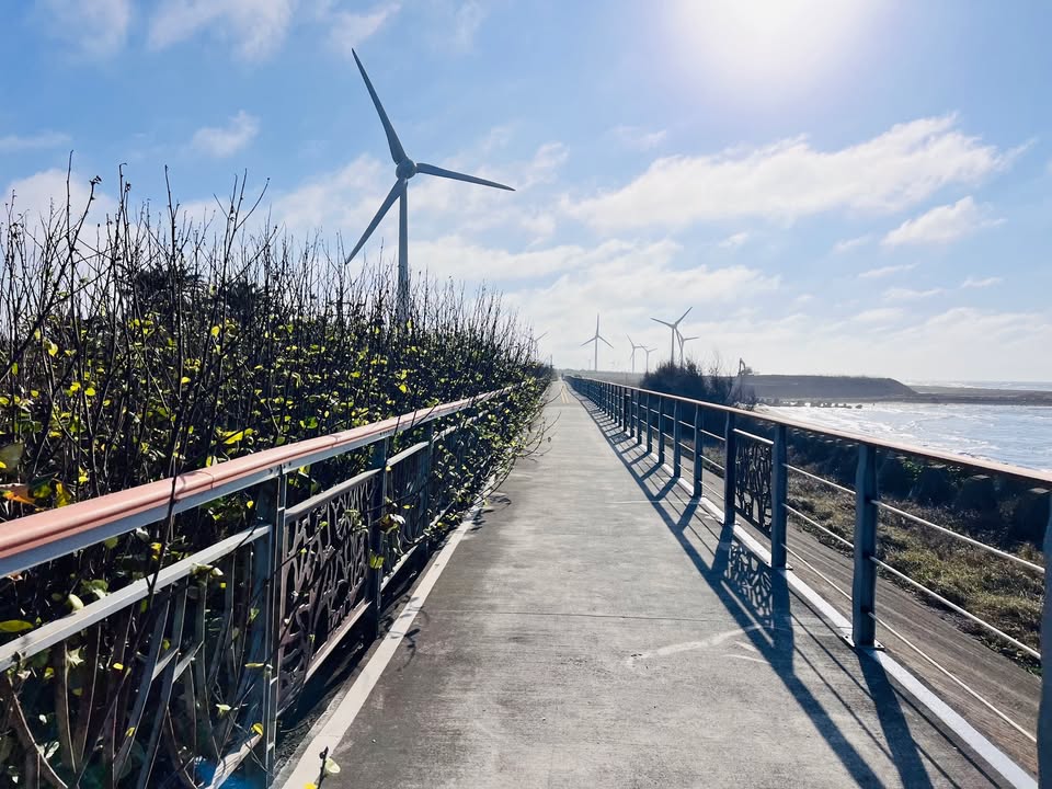 🚴‍♂️骑车看海更安心！台中滨海自行车道修缮完成🎉